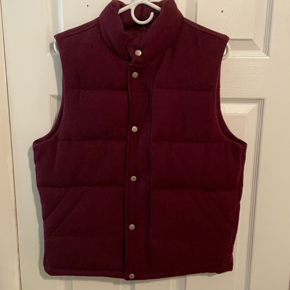 Old Navy Size Small Maroon Burgundy Vest